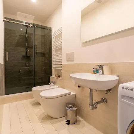 Cairoli 9 By Apartment *