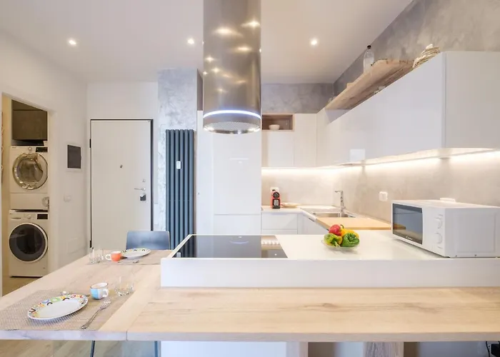 Appartement Cairoli 9 By